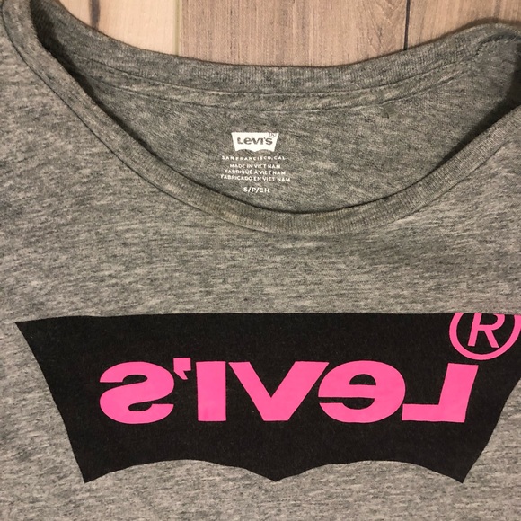 LEVI’s T-Shirt - Picture 2 of 4